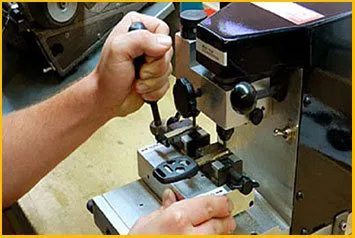 Boston Community Locksmith Boston, MA 617-206-2205 - automotive-keys-cut